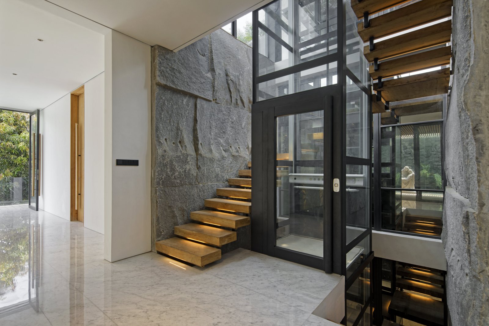 BUDI PRADONO ARCHITECTS - Juara 3